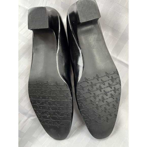 Soft Style Women's 10M Black Slip On Round Toe Faux Leather Low Heel Shoes - Picture 6 of 8